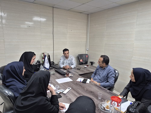تأکید سرپرست شبکه بهداشت و درمان بر استقرار کامل نظام ارجاع الکترونیک و اصلاح فرآیندهای ارائه خدمات در مراکز خدمات جامع سلامت کازرون