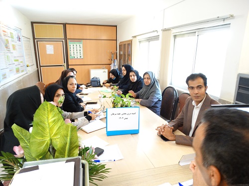 نشست درون بخشی هماهنگی اجرای برنامه های هفته ملی مبارزه با سرطان در مرکز بهداشت شهید پیرویان کازرون