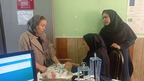 ادامه فعالیت مرکز غربالگری نوزادان و شنوایی سنجی شهرستان کازرون در ایام تعطیلات نوروزی