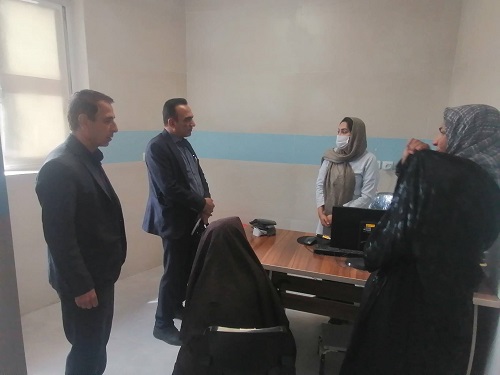 بررسی شیوه ارایه خدمات سلامت در یکی از مراکز خدمات جامع سلامت شبانه روزی از سوی معاون بهداشت شبکه بهداشت و درمان کازرون