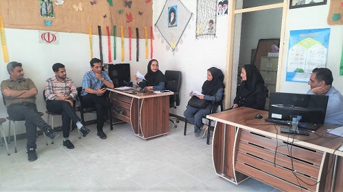 بازدید سرپرست و تیم پشتیبانی شبکه بهداشت و درمان کازرون از مرکز خدمات جامع سلامت جره