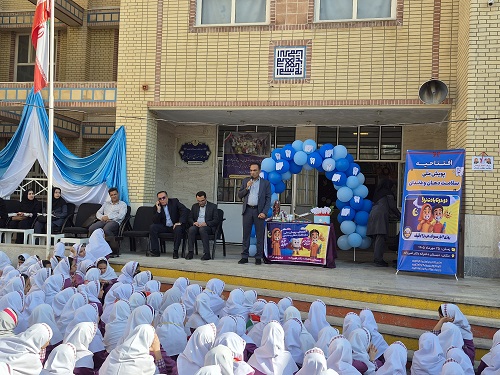 آغاز پویش ملی سلامت دهان و دندان در یکی از مدارس دخترانه مقطع ابتدایی شهرستان کازرون