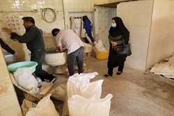 بازدید سرزده معاون بهداشت شبکه بهداشت و درمان کازرون از مراکز تهیه و عرضه مواد غذایی