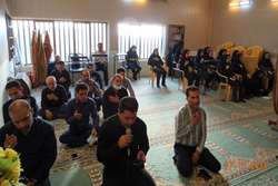 برگزاری آیین قرائت زیارت پرفیض عاشورا در شبکه بهداشت و درمان کازرون