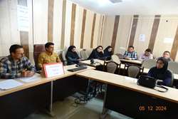 آشنایی مسوولان و ناظران مراکز خدمات جامع سلامت کازرون با اهمیت نظام مراقبت سندرمیک بیماریهای واگیر