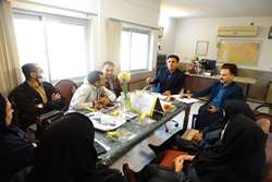 برگزاری کمیته برون بخشی نظام سندرمیک بیماری های واگیر در مرکز بهداشت شهید پیرویان کازرون