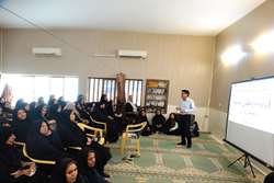 برگزاری کارگاه آموزشی پشه آئدس و بیماری های منتقله از آن ویژه داوطلبان سلامت شهرستان کازرون 