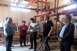 بازدید معاون مدیریت منابع فیزیکی و نظارت بر طرح های عمرانی دانشگاه علوم پزشکی شیراز از پروژه مرکز خدمات جامع سلامت بالاده شهرستان کازرون