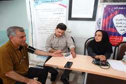 برپایی ایستگاه سلامت سنجش عوامل خطر بیماری های قلبی عروقی در شبکه بهداشت و درمان کازرون به مناسبت روز جهانی قلب