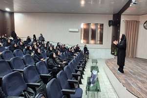 مدیران و مراقبان سلامت مدارس کازرون با برنامه‌های سلامت دانش‌آموزان آشنا شدند