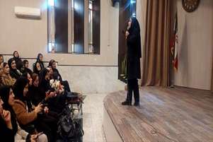 برگزاری کارگاه آموزشی پیشگیری از سرطان ها ویژه مراقبان سلامت و والدین سفیران سلامت مدارس کازرون