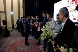 برگزاری آیین گرامیداشت روز بهورز همزمان با میلاد حضرت علی (ع) در شبکه بهداشت و درمان کازرون