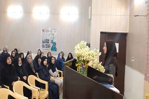 به مناسبت هفته ملی مبارزه با سرطان و هفته ملی جوان برگزار شد؛ کارگاه آموزشی ویژه داوطلبان سلامت محلات شهرستان کازرون