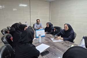 تأکید بر مداخلات پیشگیرانه و کاهش مرگ‌های قابل پیشگیری در نشست کمیته درون بخشی بررسی علل مرگ‌ومیر سال ۱۴۰۴ در  شبکه بهداشت و درمان کازرون 