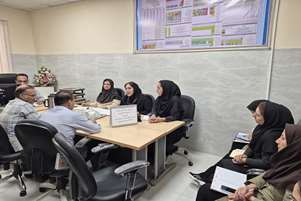 نشست هماهنگی اجرای برنامه‌های روز جهانی قلب و هفته ملی سالمند در شبکه بهداشت و درمان کازرون