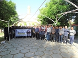 حضور کارکنان شبکه بهداشت و درمان کازرون در پویش "سلامتی را قدم بزن" به مناسبت هفته سلامت